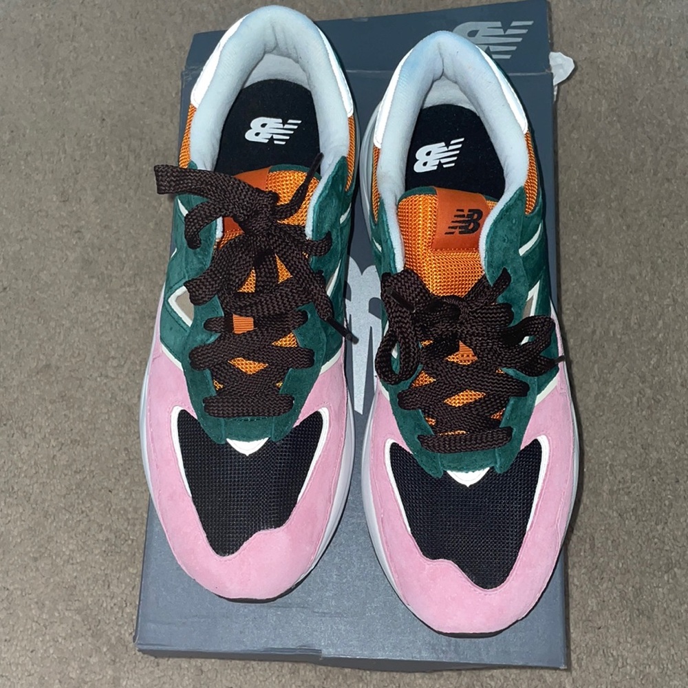Mens 10.5  New Balance 57/40 “Watermelon”